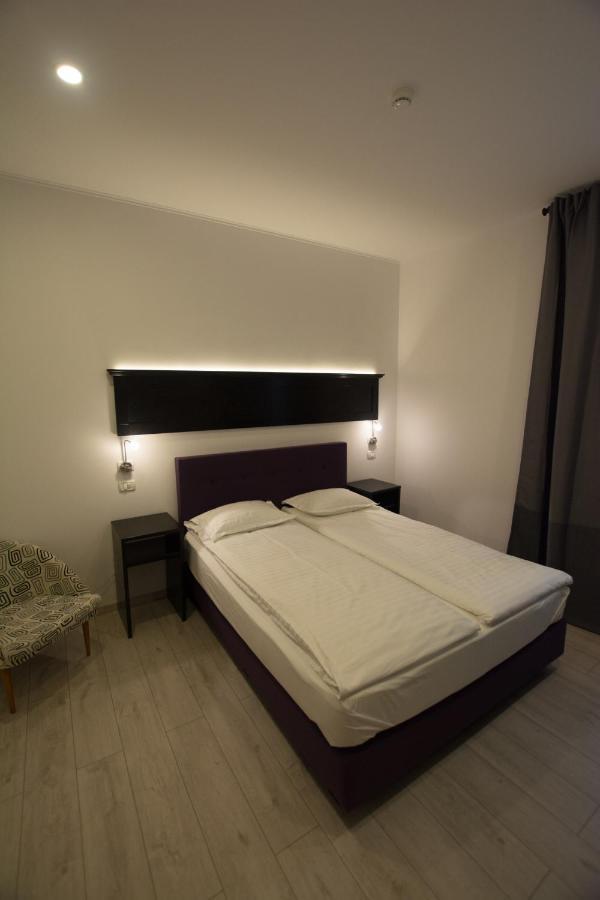 Casa Branga Bed and Breakfast Deva Buitenkant foto