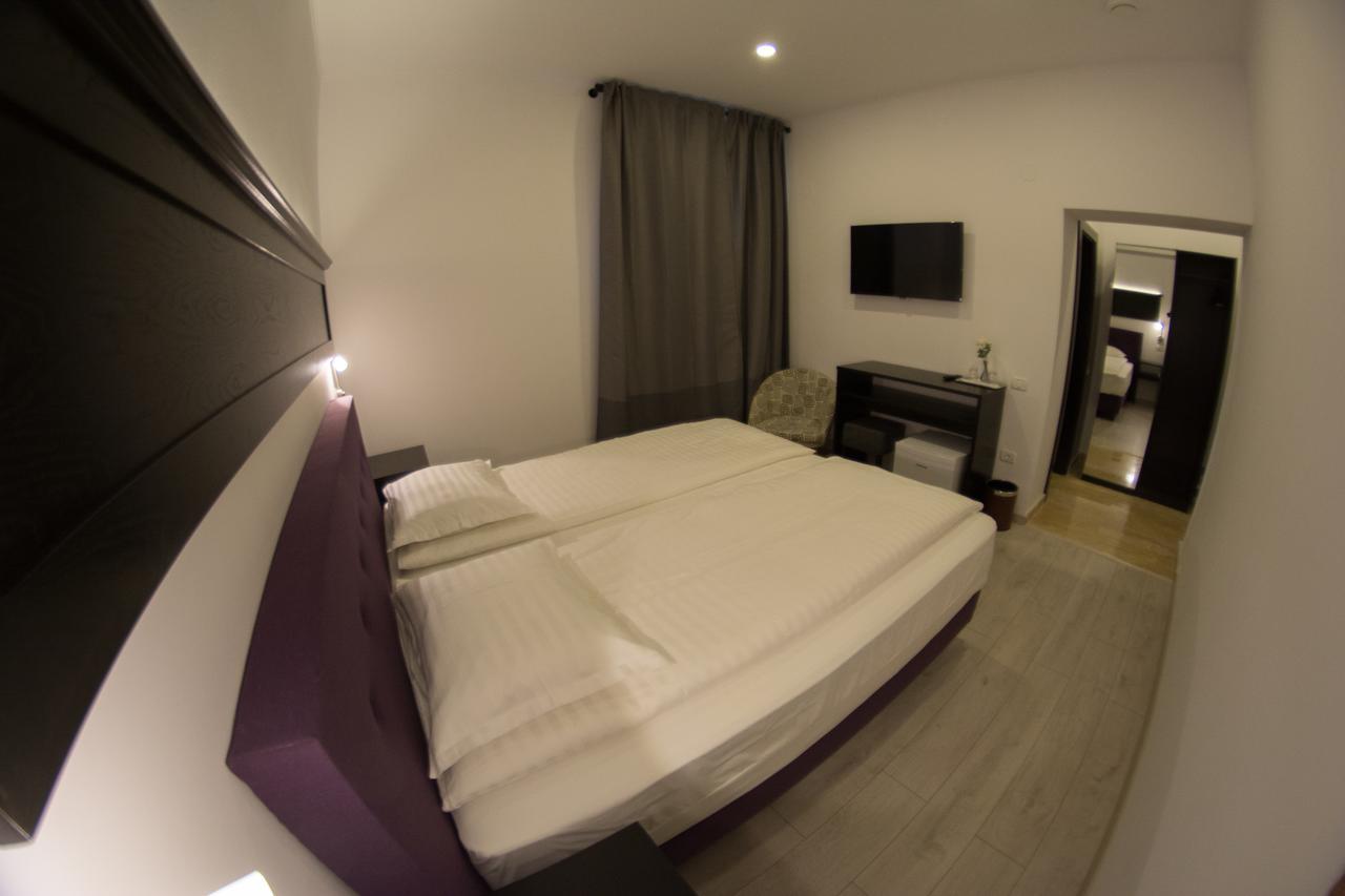 Casa Branga Bed and Breakfast Deva Buitenkant foto